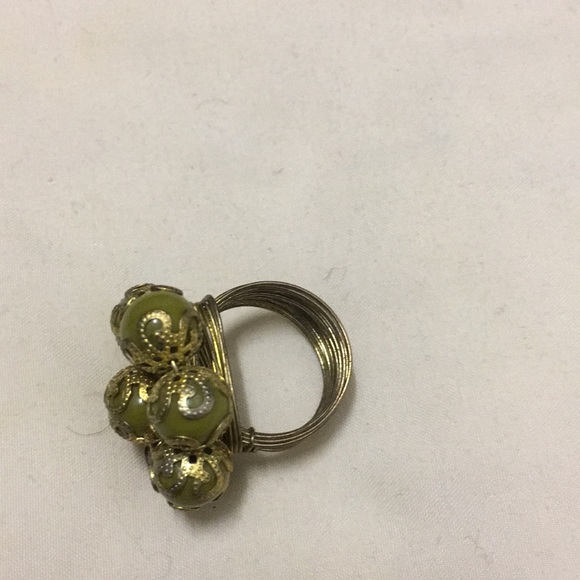 Funky ring - Picture 4 of 4